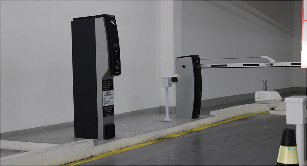 Sistemas de controle de acesso implantados pela Cruz Engenharia.